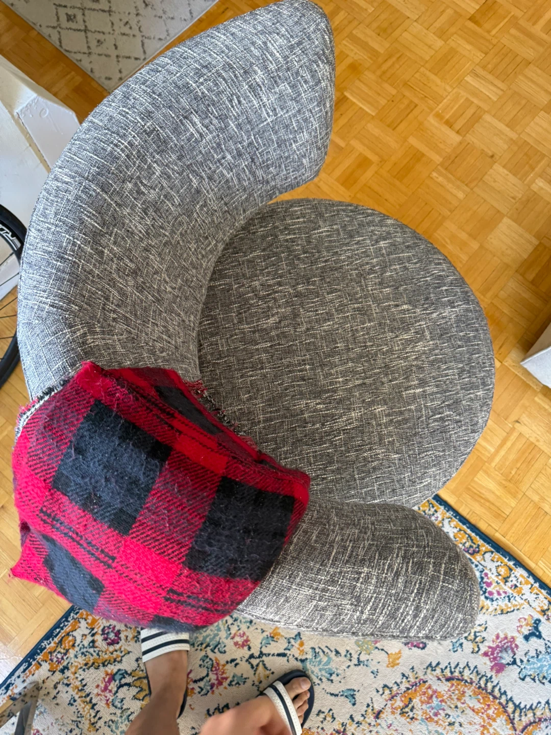 Structube Stacy Swivel Chair – Accent Chair - photo 2