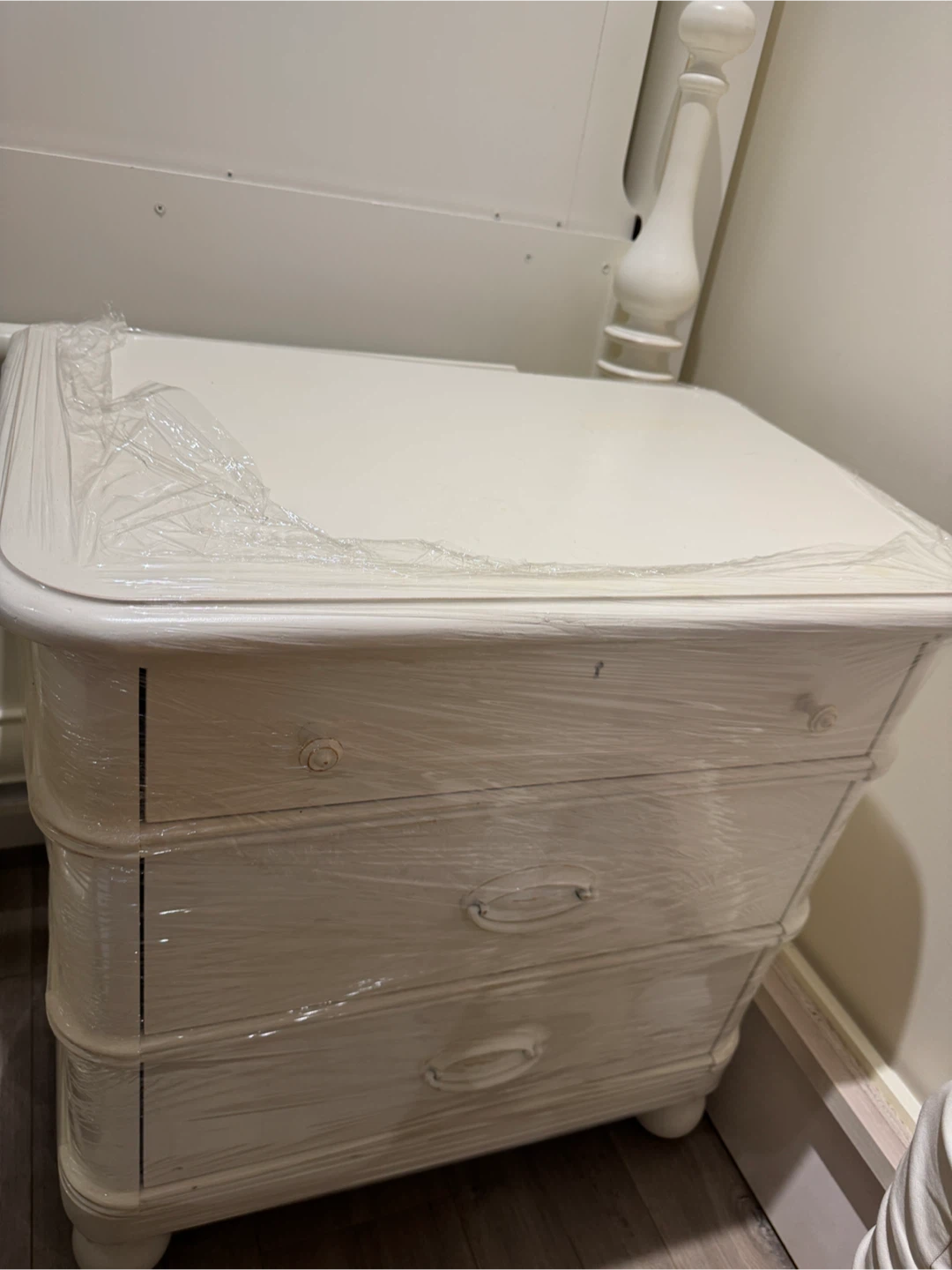 White Three-Drawer Bedside Table - photo 3