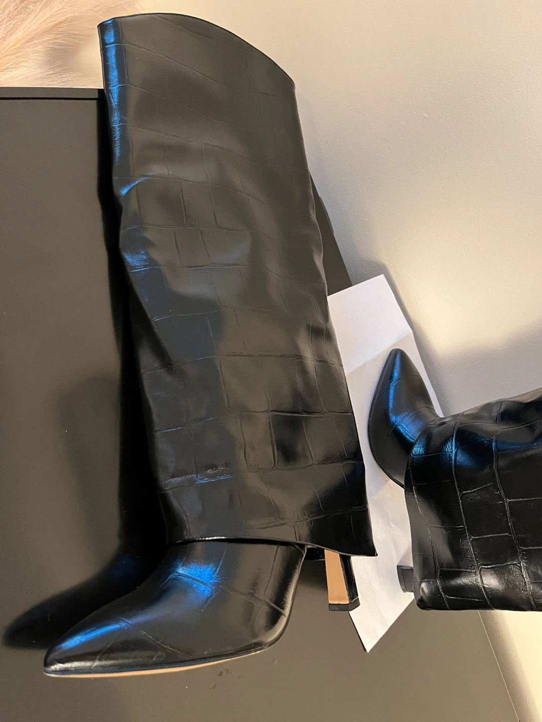Black Crocodile Texture Knee High Boots Size 6 - photo 2
