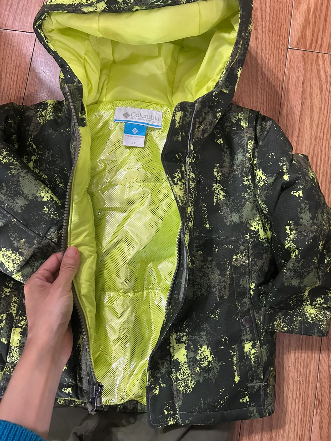 Columbia Toddler Snowsuit Size 2T - photo 4
