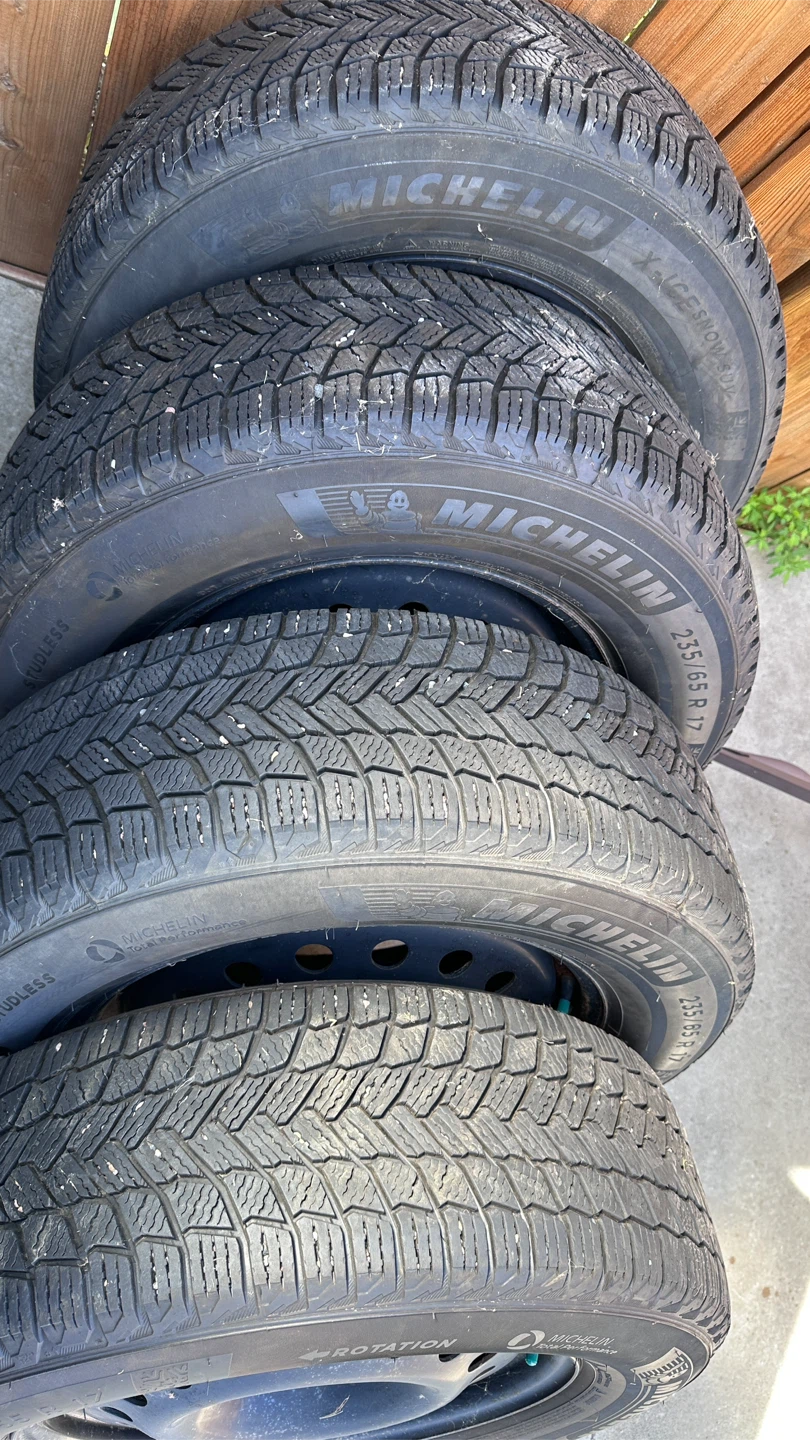 Set of 4 Michelin X-Ice Snow SUV Tires 235/65R17 - photo 3