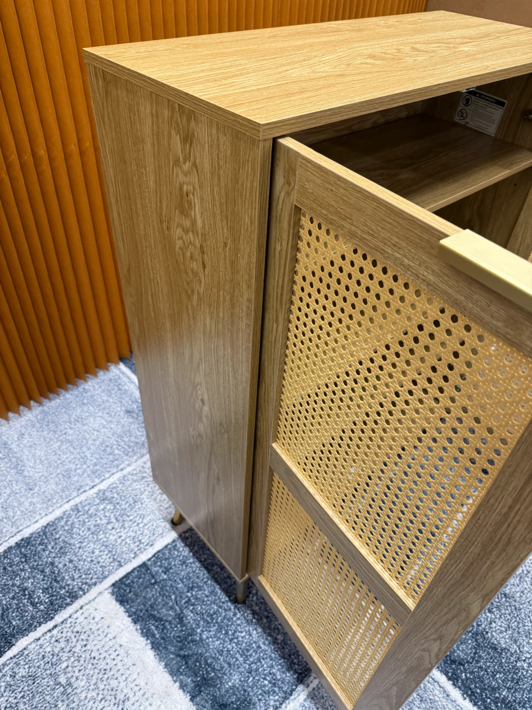 Wood cabinet with rattan doors - photo 5