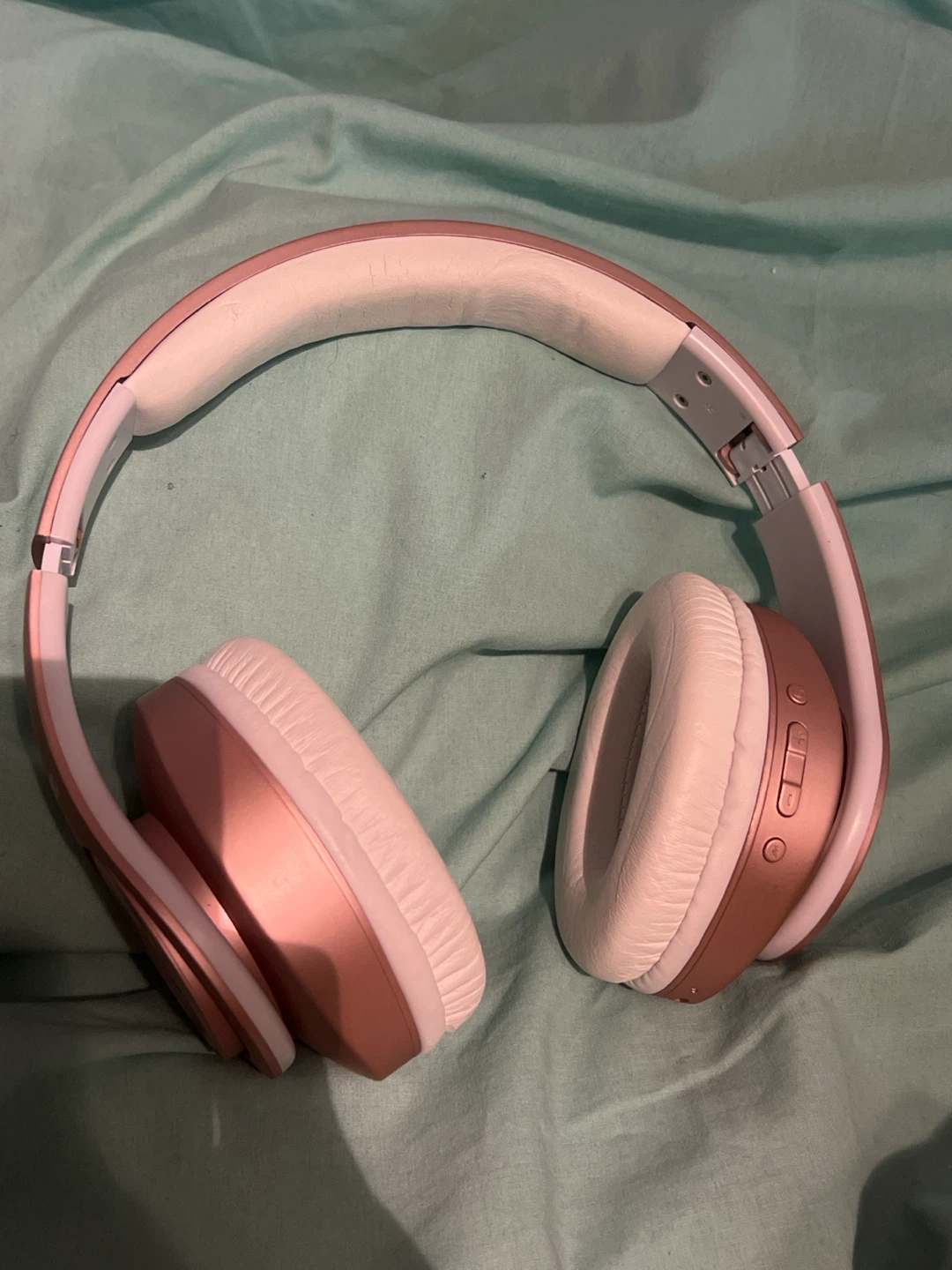 Rose Gold Bluetooth Over-ear Headphones - photo 2