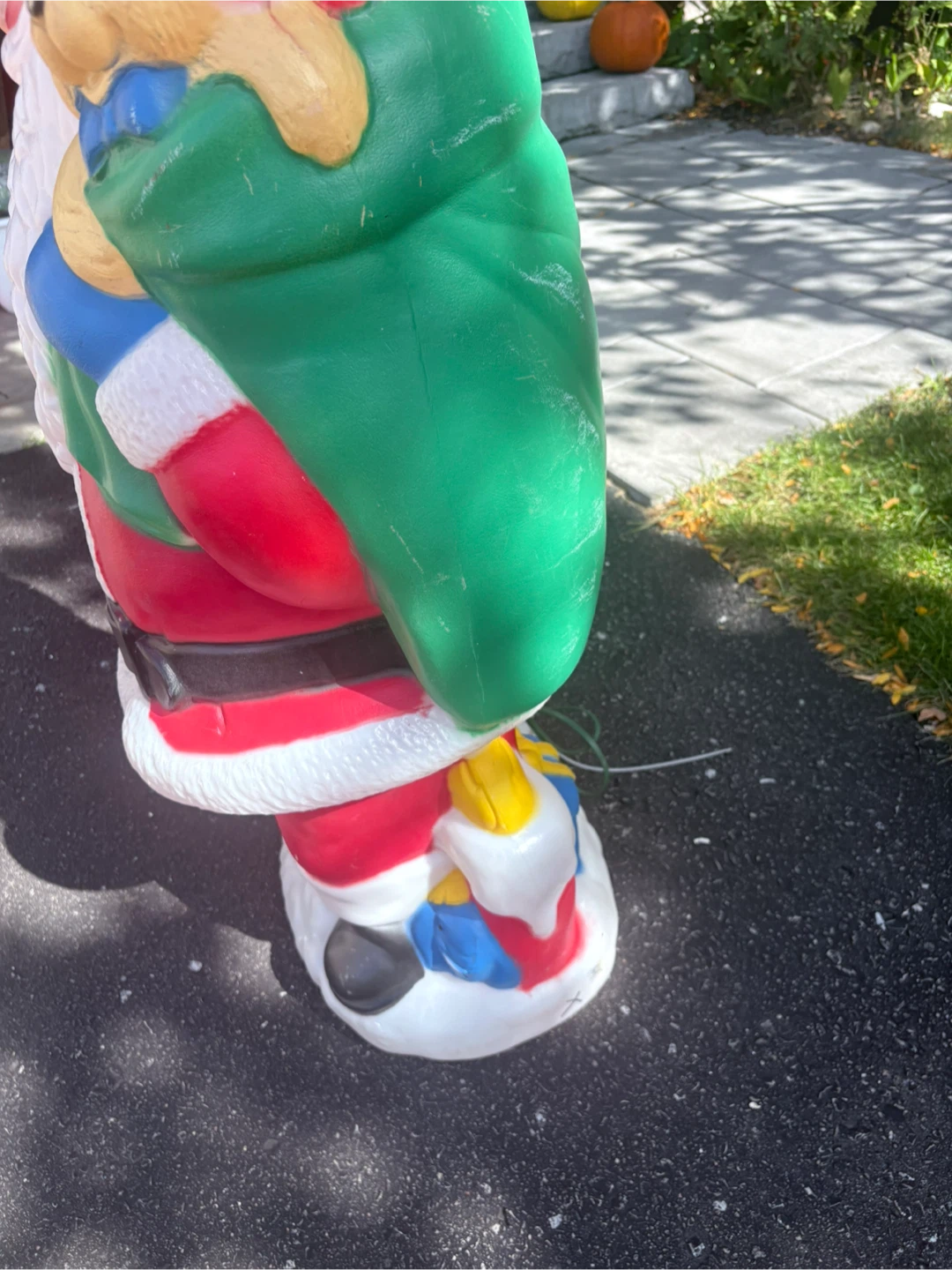 Vintage Santa Claus Blow Mold Lawn Decoration - photo 3