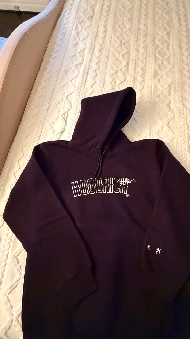 Assorted branded hoodies - photo 2