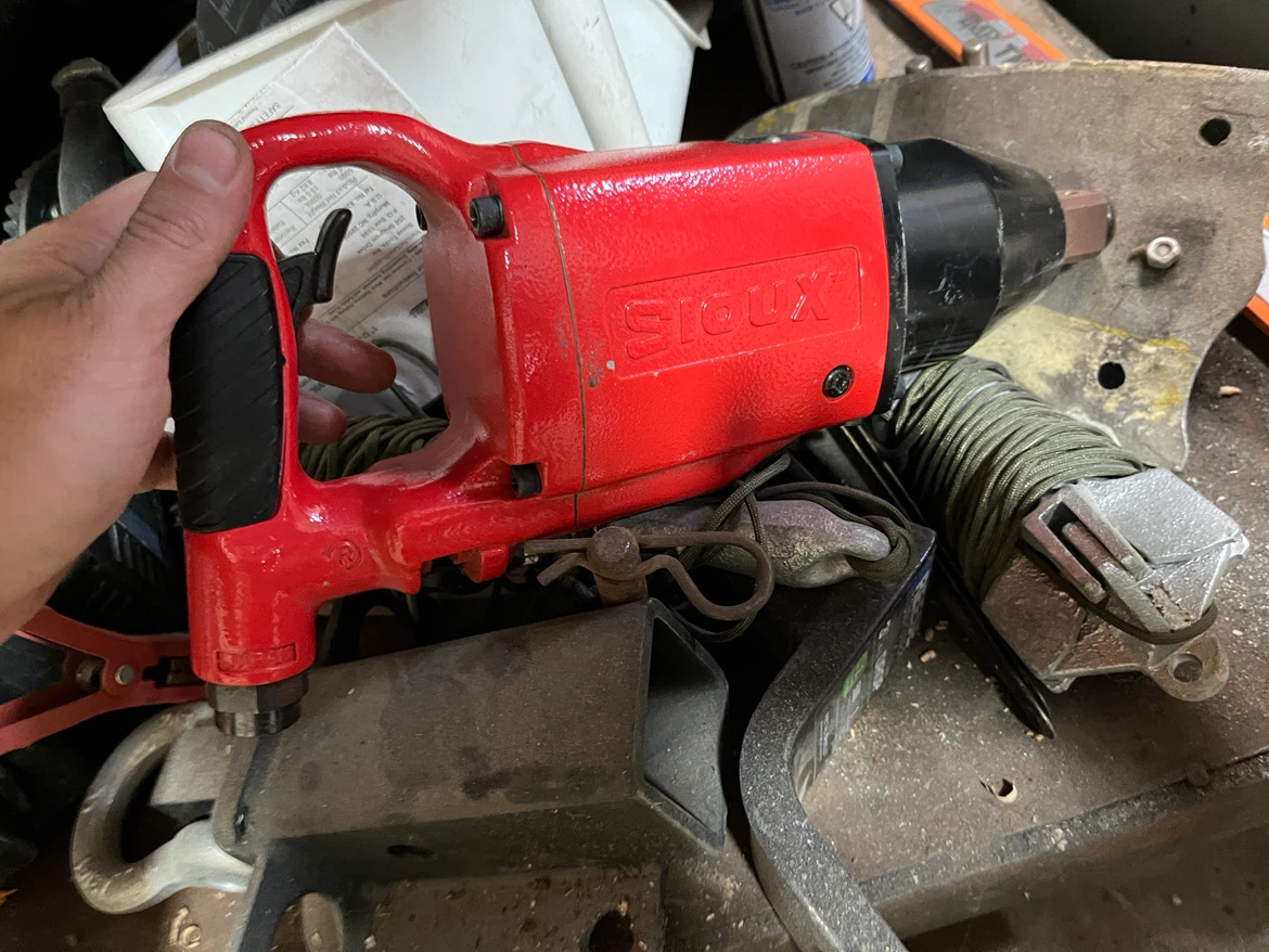 Sioux Model 5095 1" Impact Wrench - photo 5
