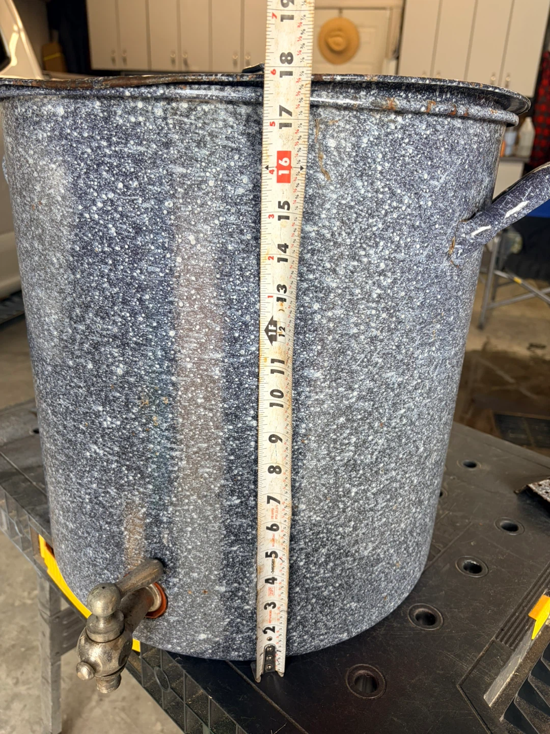 Large Enamel Spigot Pot - photo 2