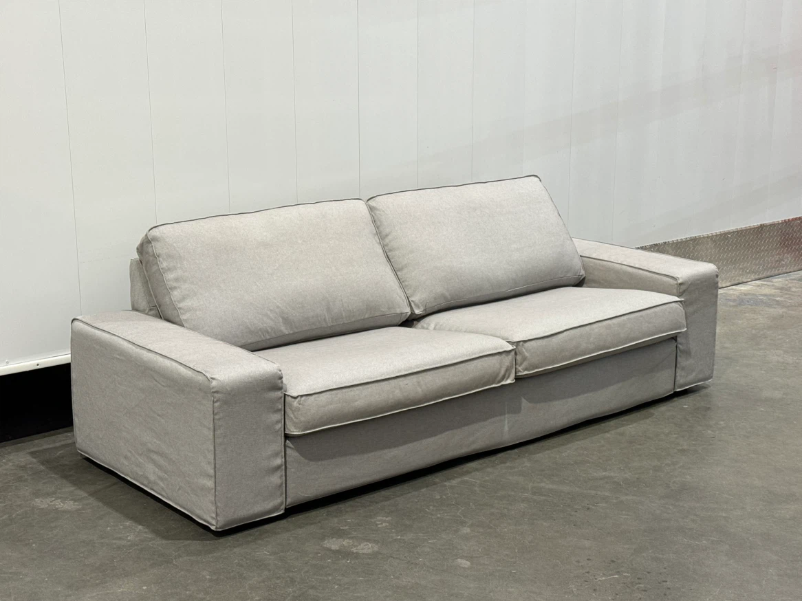 Kivik couch sofa Free delivery - photo 2