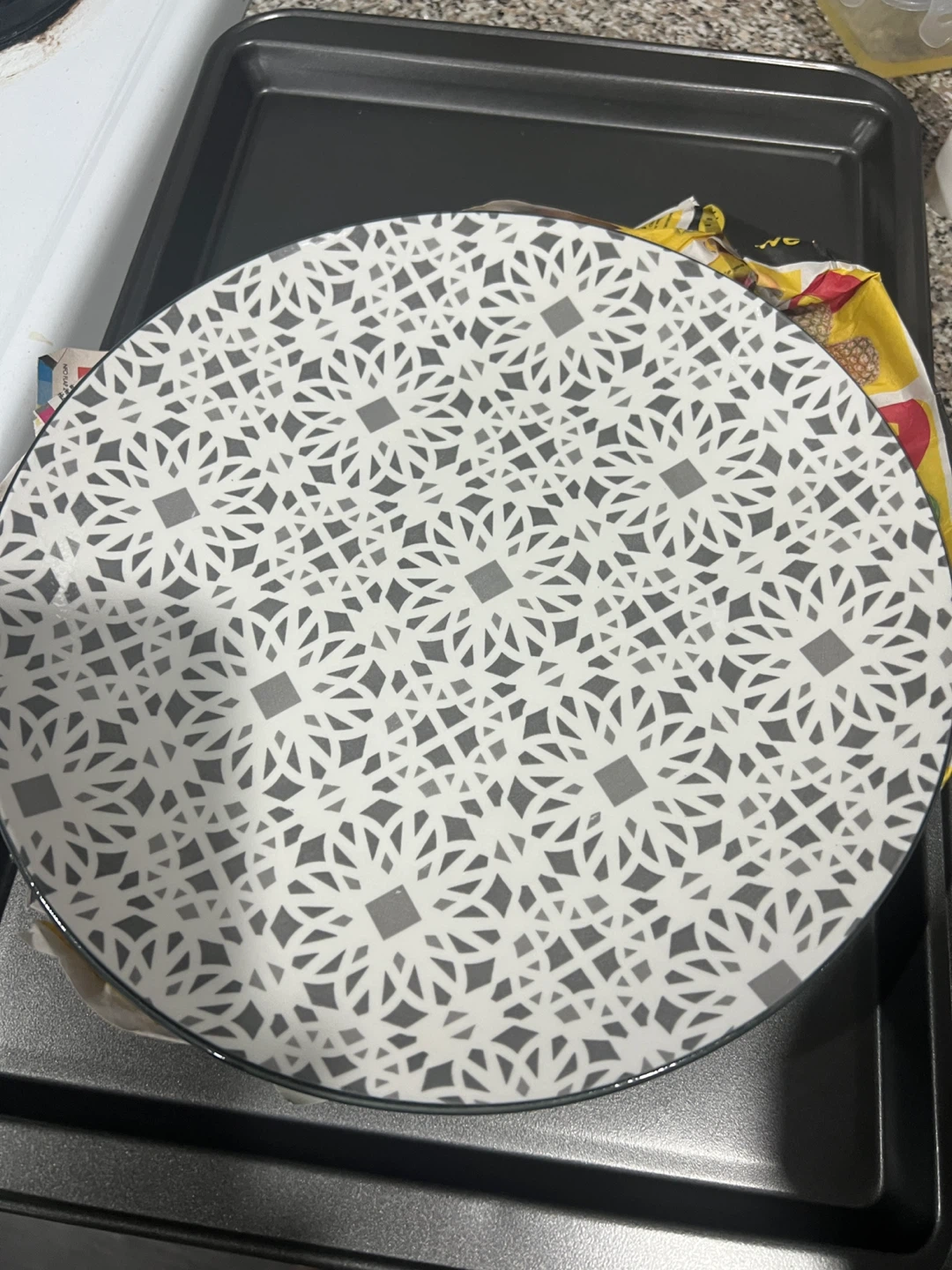 Set of Two Decorative Patterned Plates - photo 2