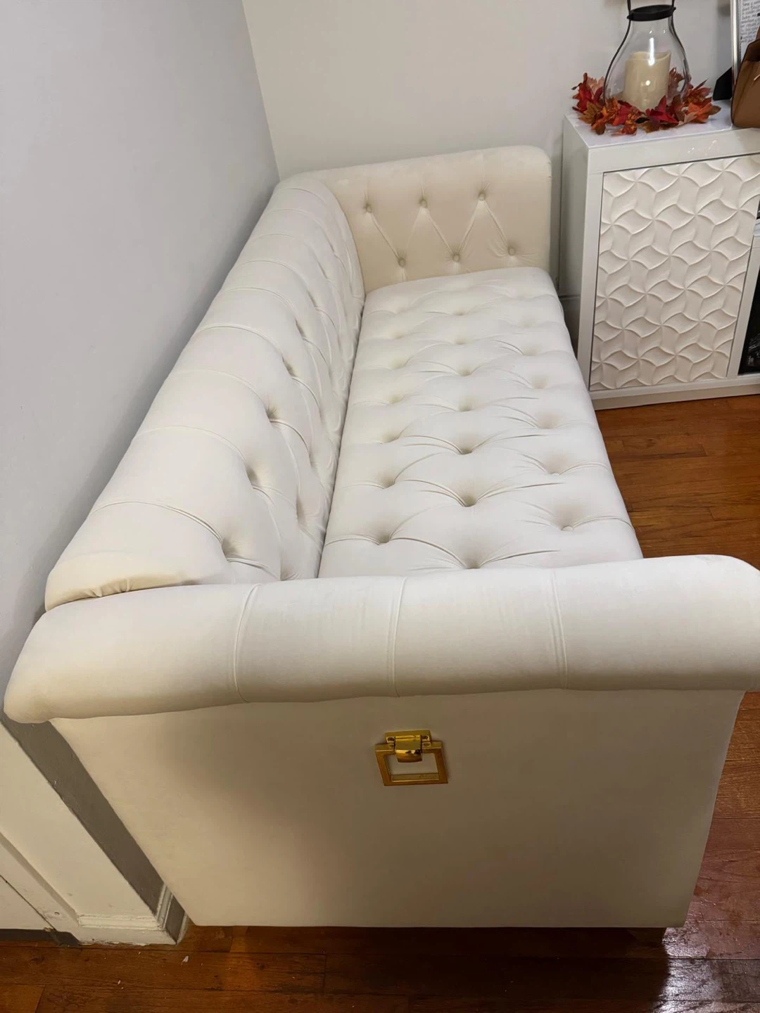 White Tufted Velvet Sofa - photo 3
