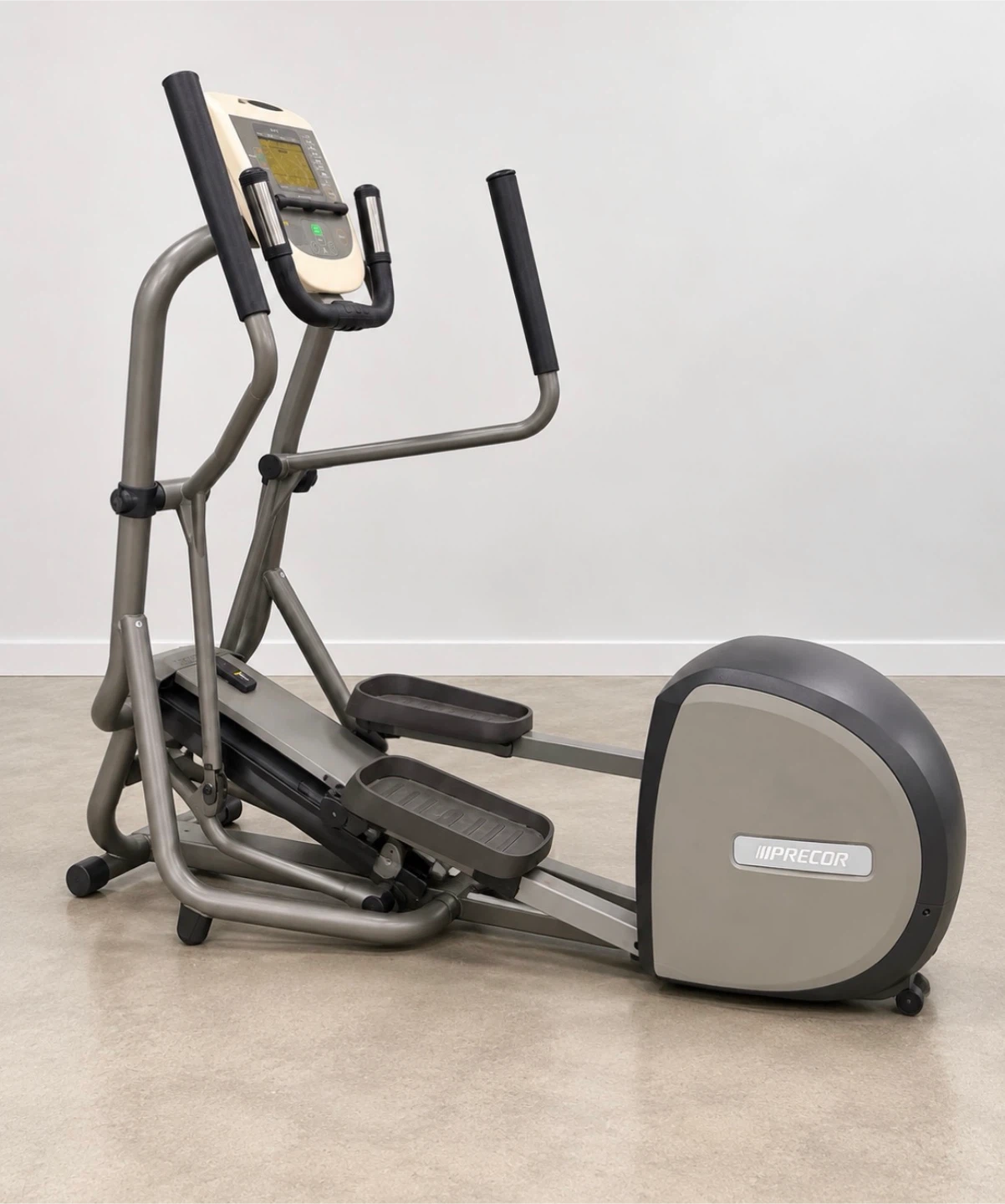 Precor EFX Elliptical Cross Trainer - photo 4