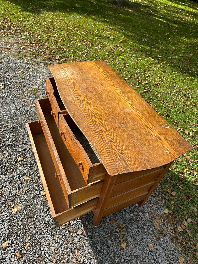 Antique Tiger Oak 4-Drawer Dresser (CAN DELIVER) - photo 4