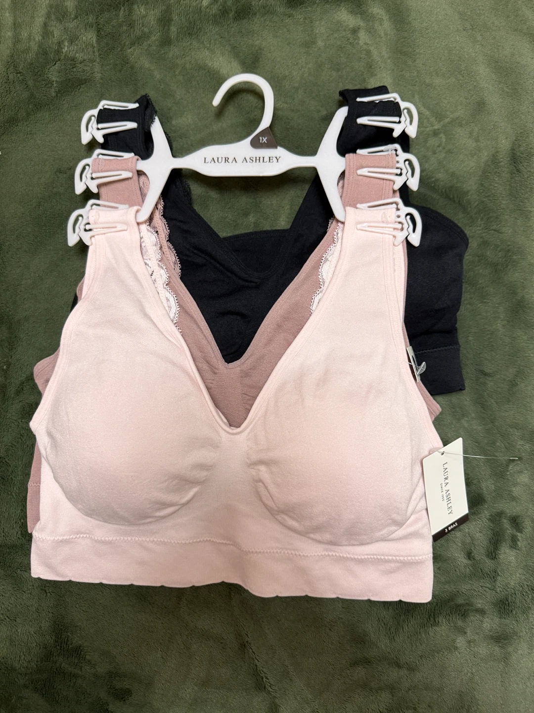 Laura Ashley 1X Bra Set