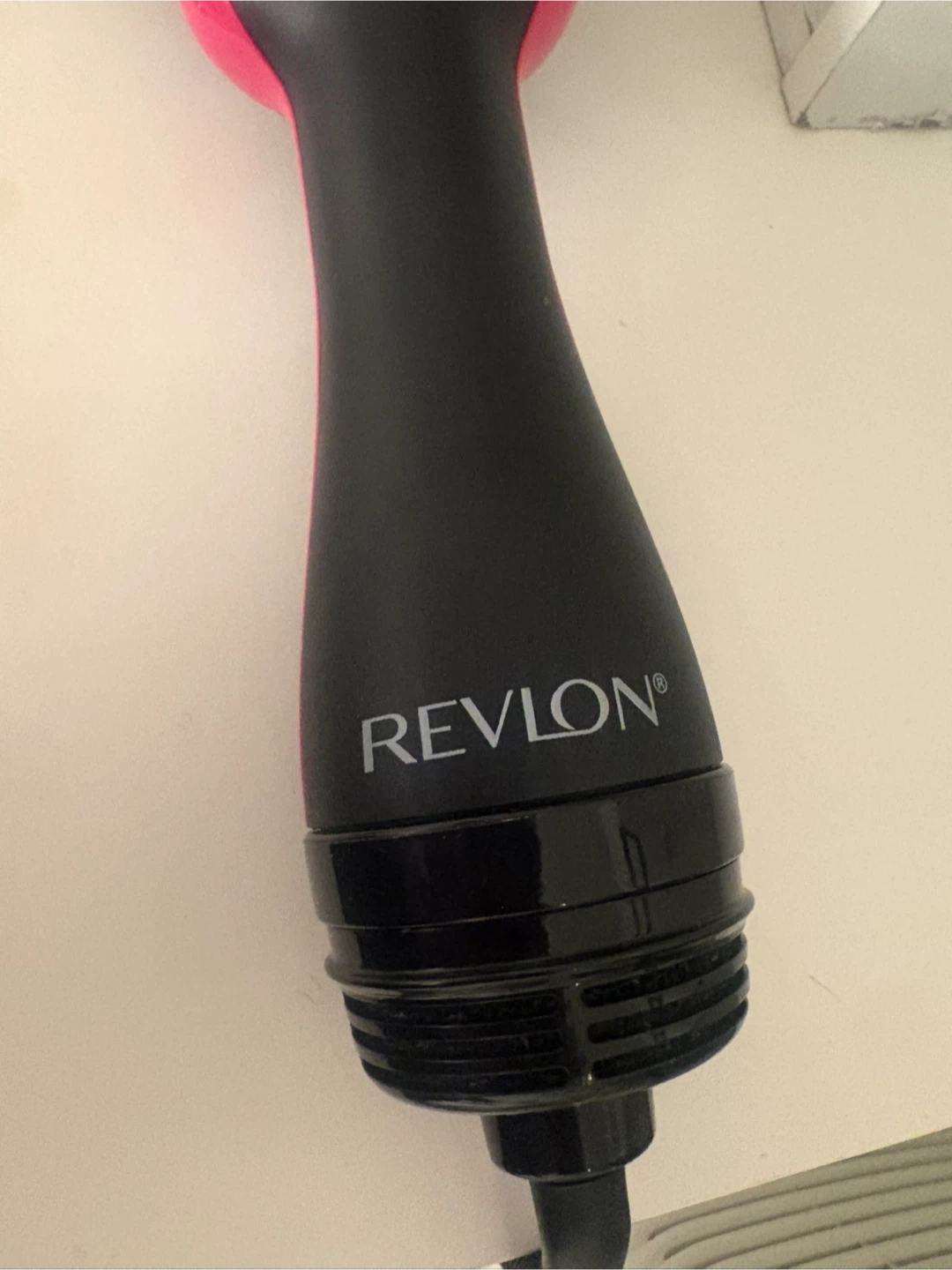 Revlon One-Step Volumizer Hair Dryer Brush - photo 2