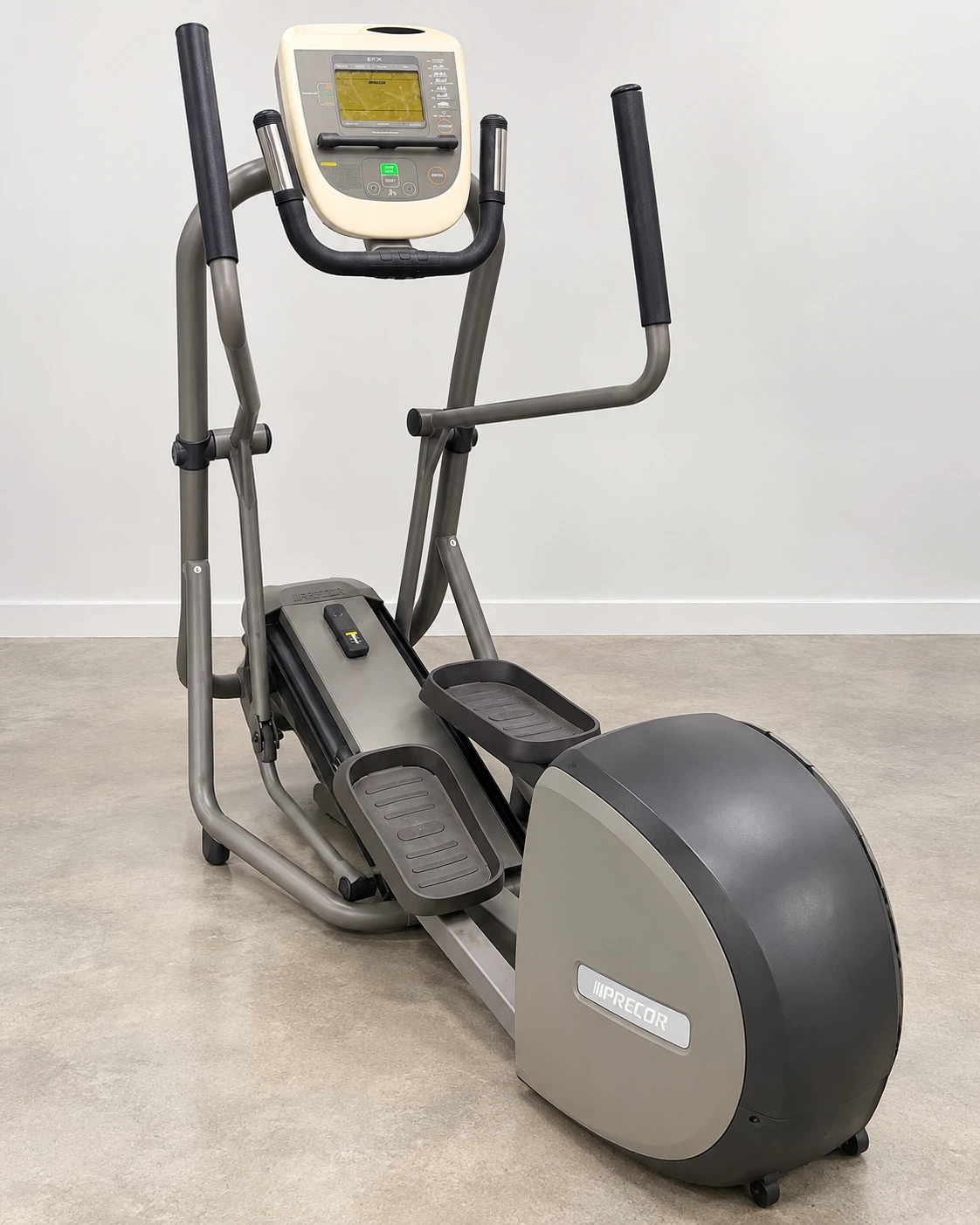 Precor EFX Elliptical Cross Trainer