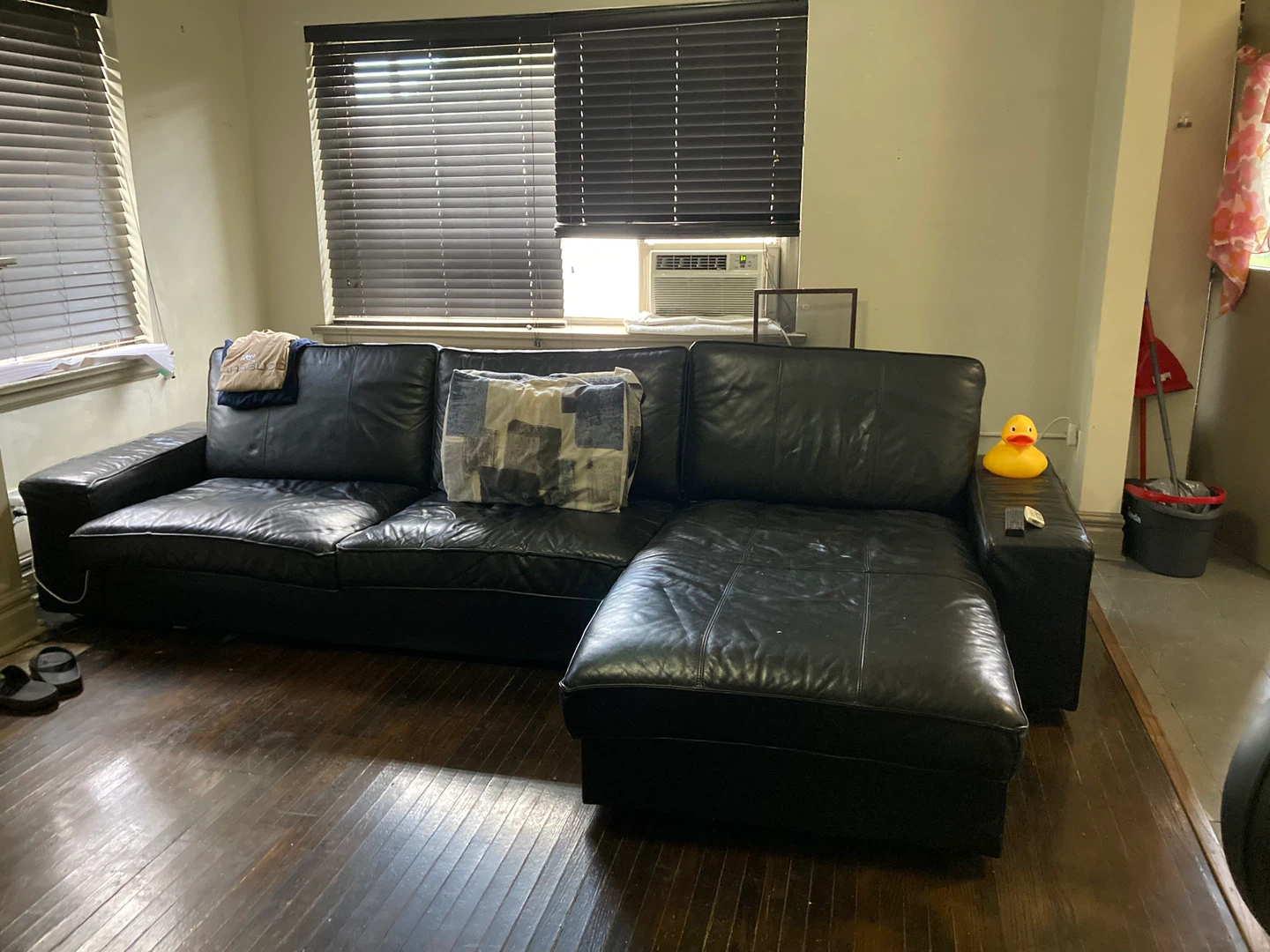 IKEA • KIVIK • Leather Sofa with chaise - photo 4