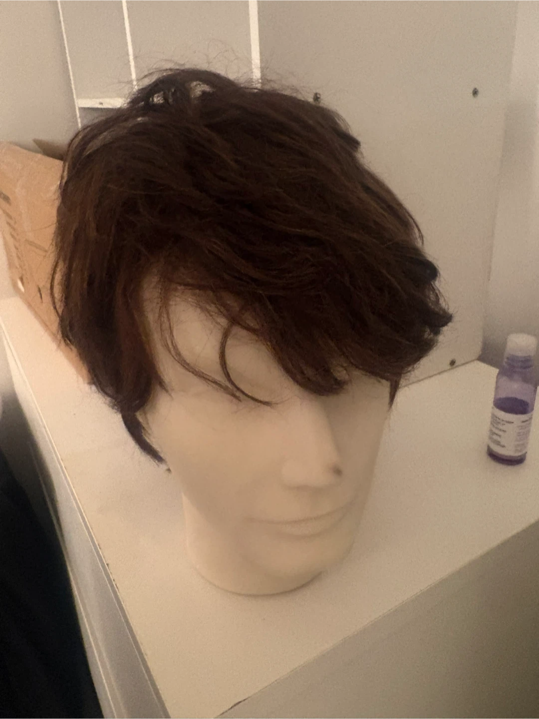 Short Brown Wig on Mannequin Head - photo 2