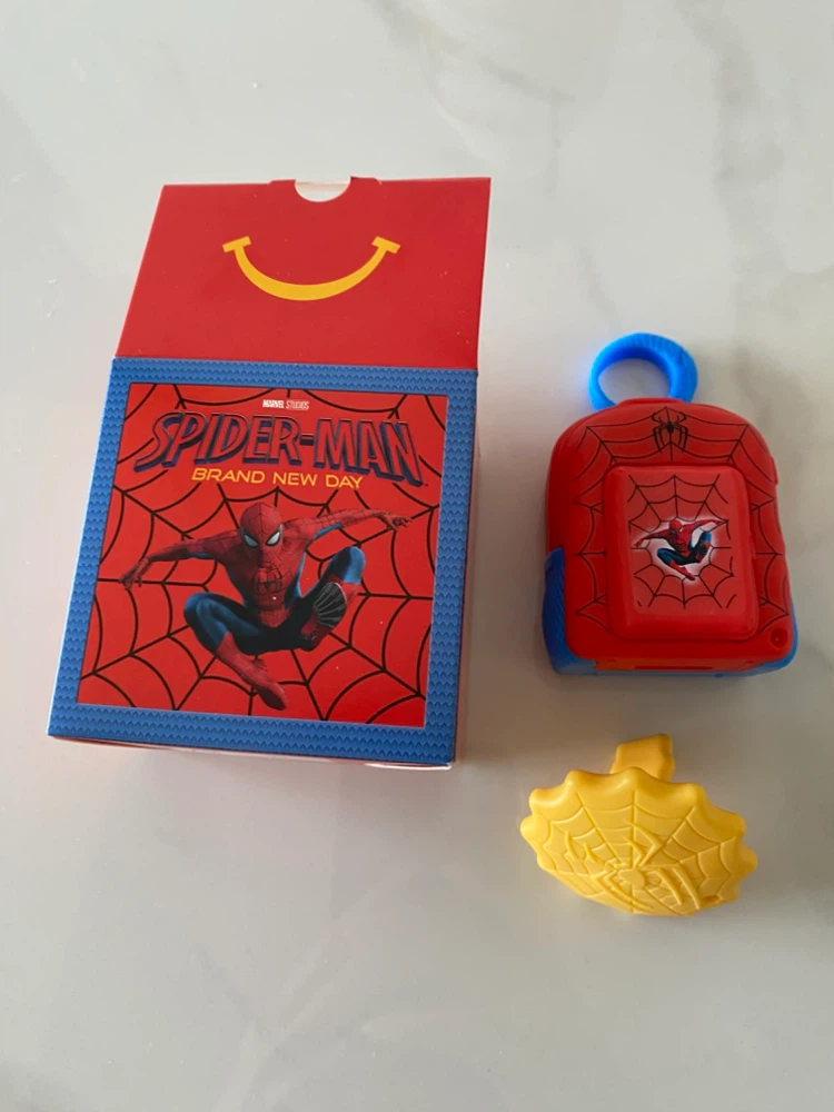 Spiderman backpack keychain toy collectible new