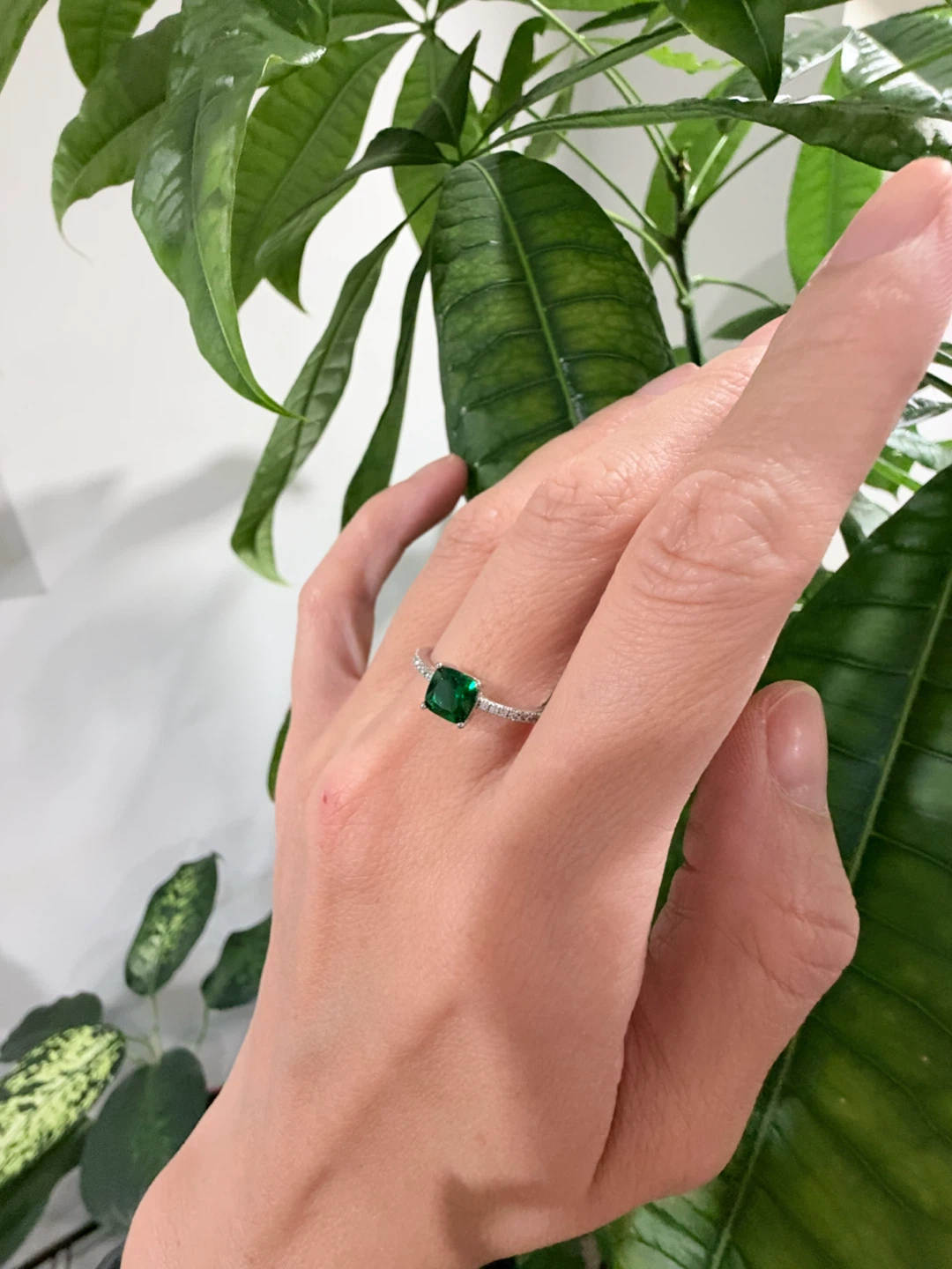 925 Sterling Silver Green Zirconia Ring - photo 4