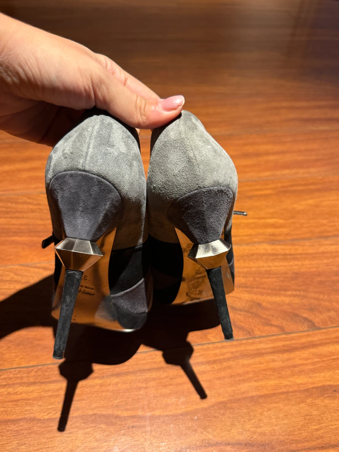 Miu Miu peep-toe suede pumps - photo 3