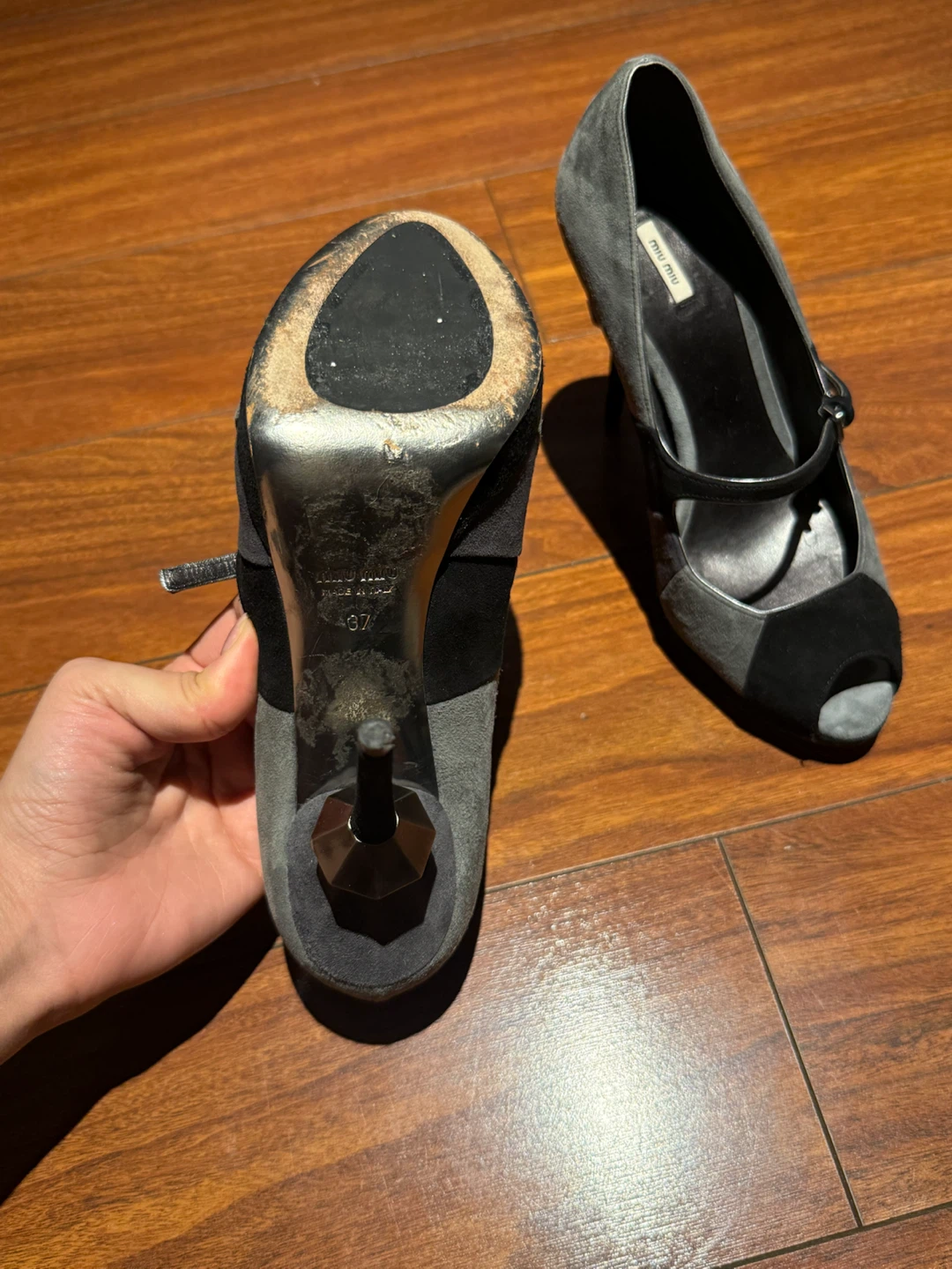 Miu Miu peep-toe suede pumps - photo 5