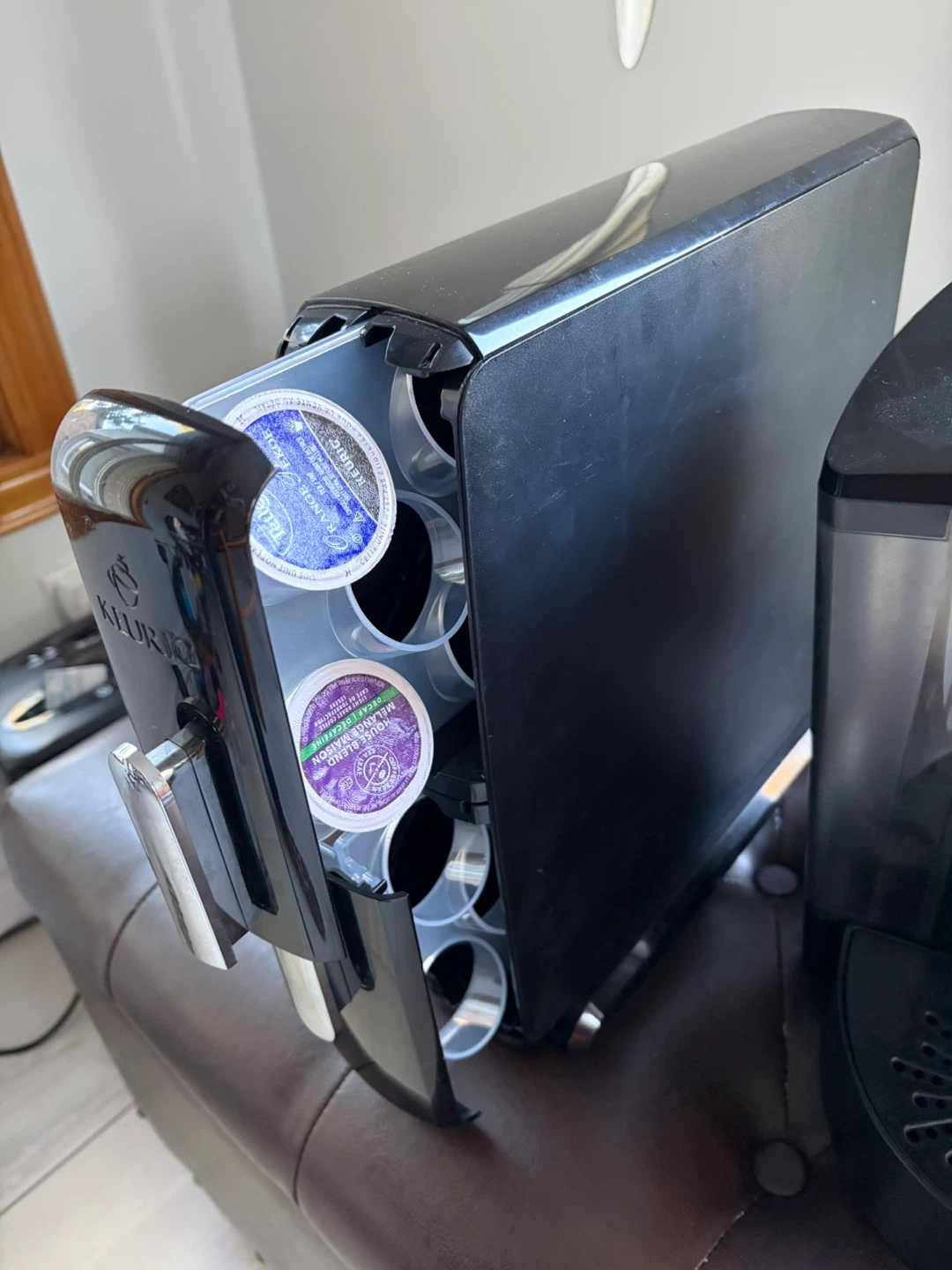 Keurig Coffee Maker with K-Cup Storage Tower - photo 2