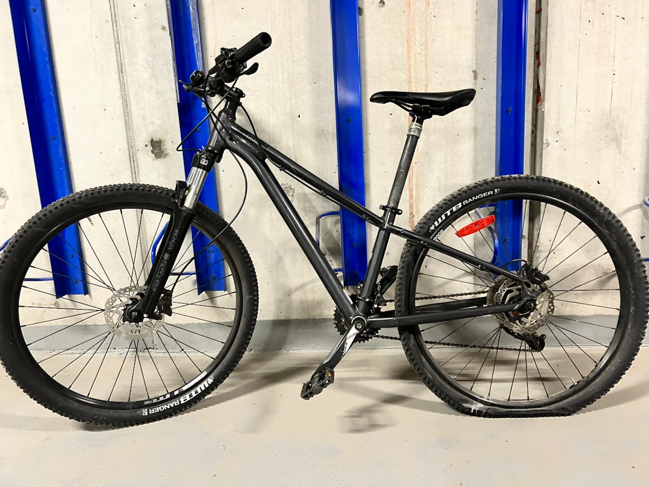 Cannondale Mountain Bike