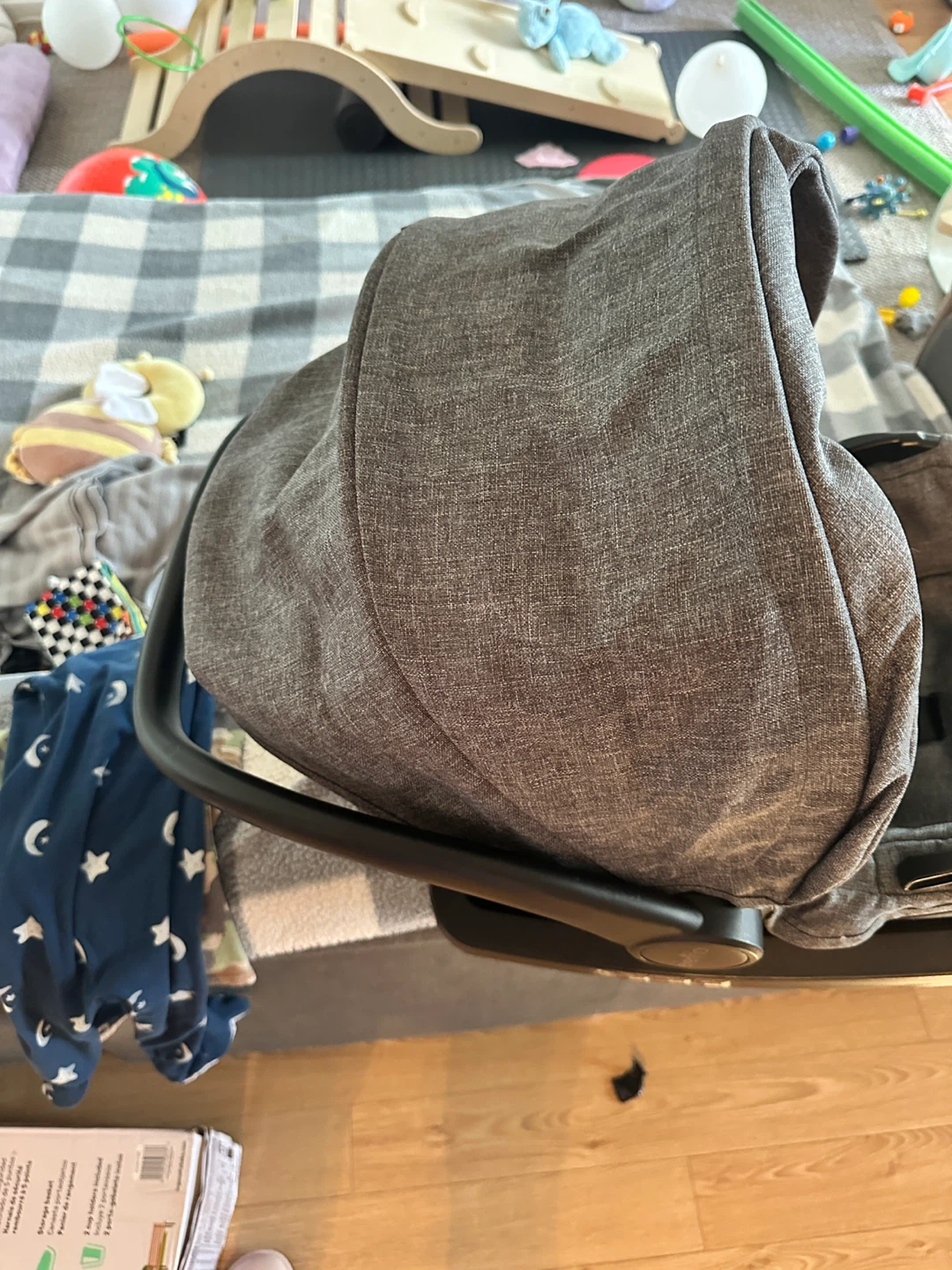 Evenflo Litemax Sport Infant Car Seat - photo 2