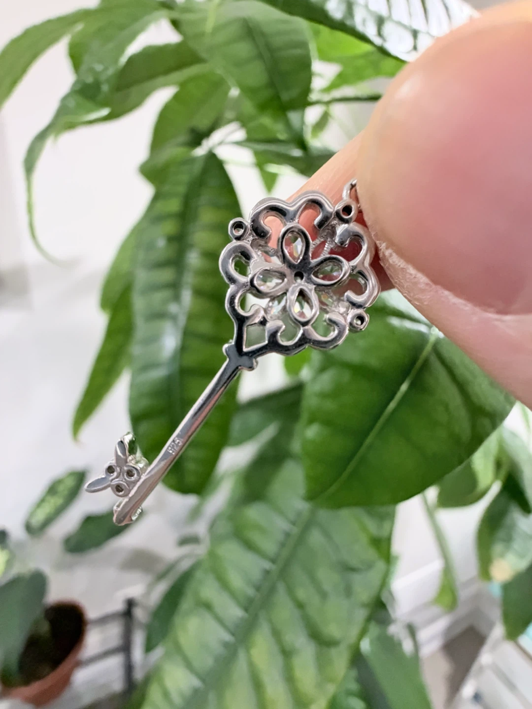 Sterling Silver Key Pendant Necklace - photo 3