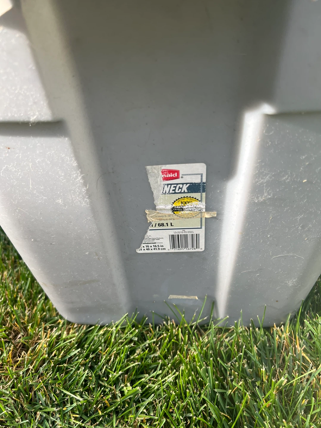 #2- Rubbermaid Storage Totes with Lids - photo 2