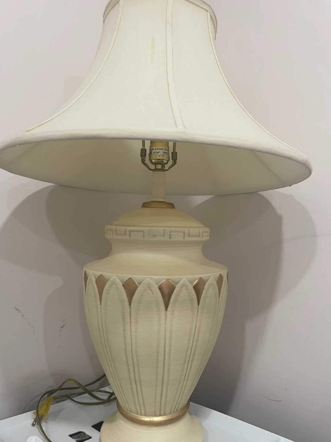 Decorative Cream and Gold Table Lamp - photo 2