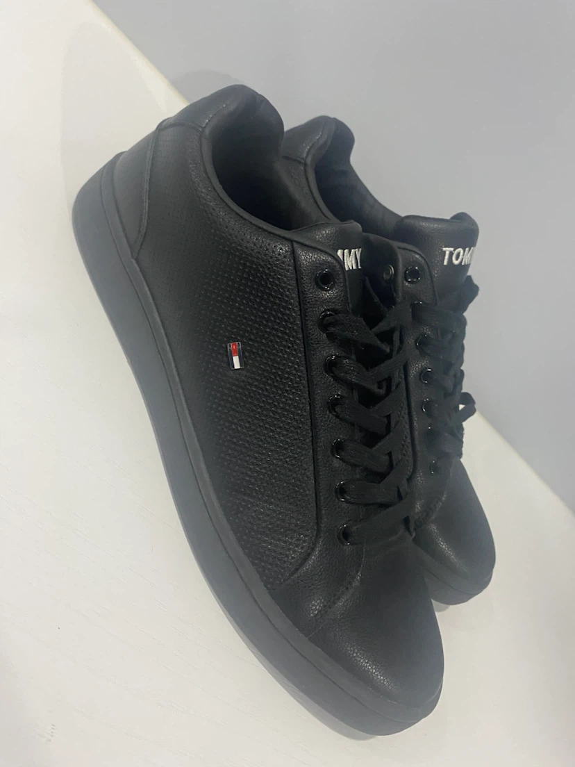 Tommy Hilfiger Black Sneakers