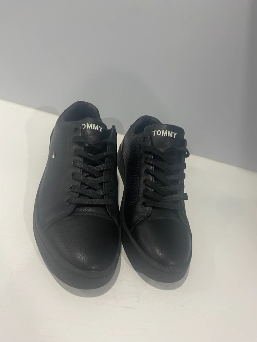 Tommy Hilfiger Black Sneakers - photo 3