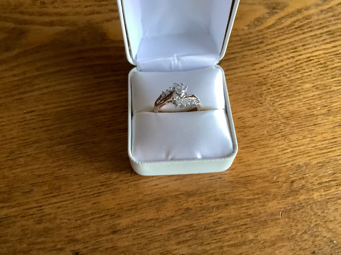 18K Gold Plated Cluster Bypass Ladies Ring w Cub Zirconia Gems 🐞 - photo 4