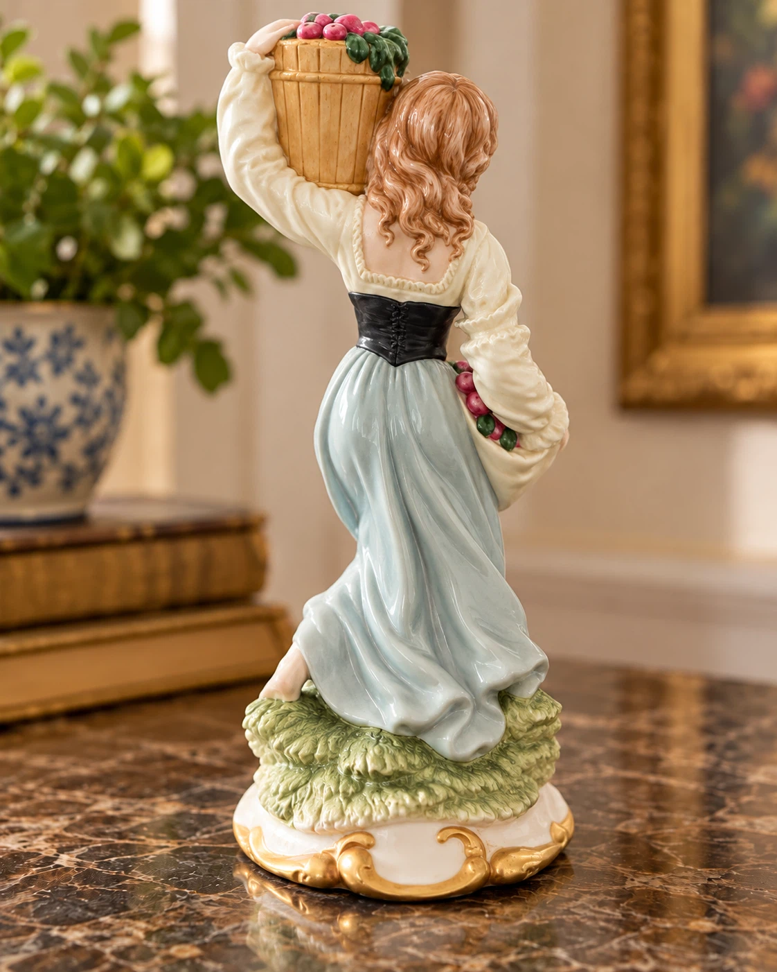 Porcelain Figurine of a Fruit Picker - photo 2