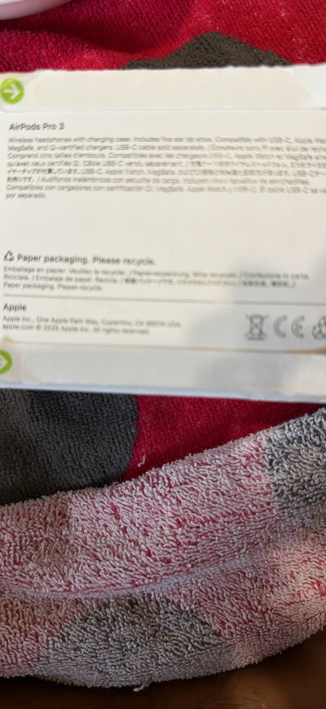 Apple AirPods Pro 3 - photo 3