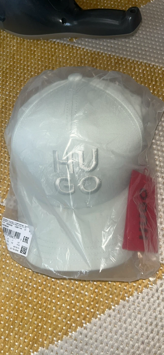 HUGO Brand White Baseball Cap