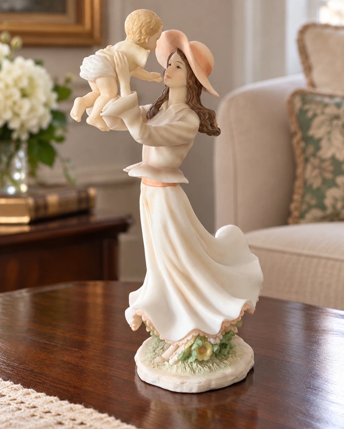 Mother and Child Decorative Figurine - photo 2