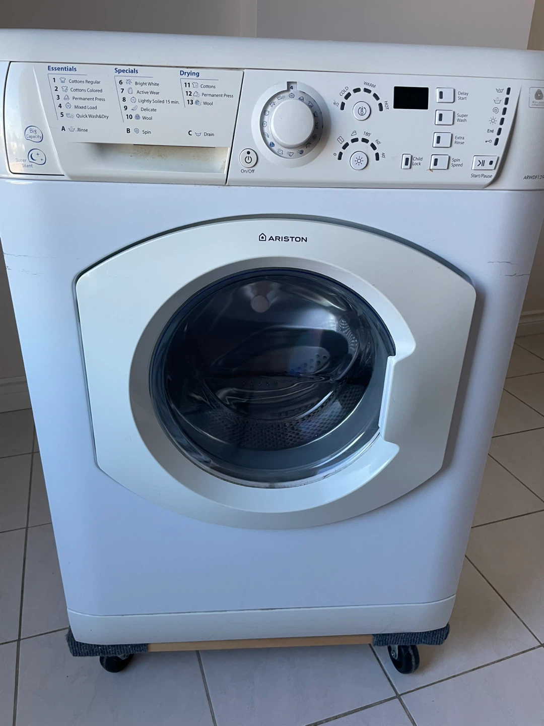 Ariston ARWDF 129 Washer-Dryer