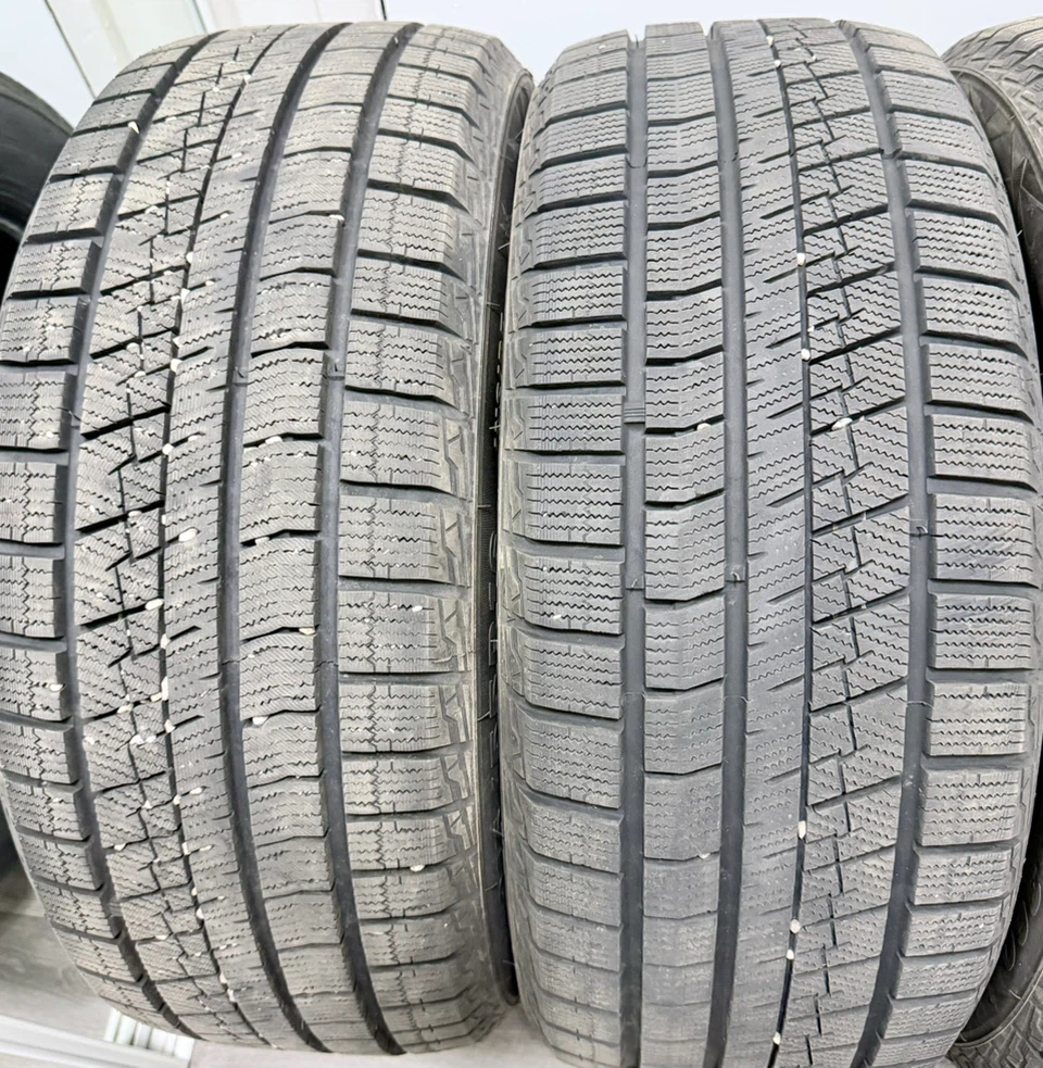 215/55R16 Tramax Winter Tires - Set of 4 - Almost New - photo 2