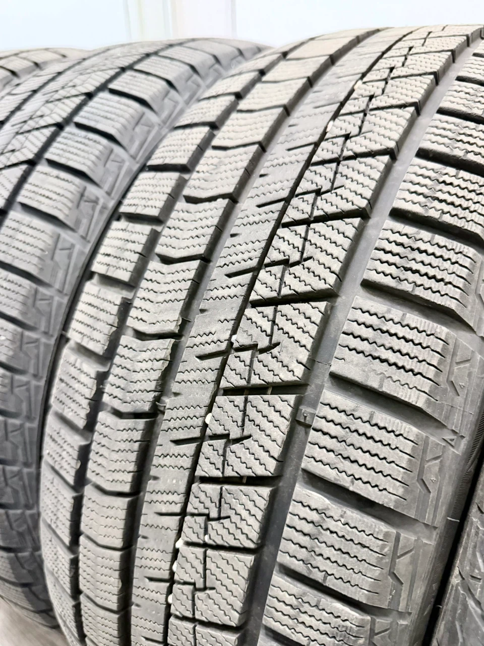 215/55R16 Tramax Winter Tires - Set of 4 - Almost New - photo 4