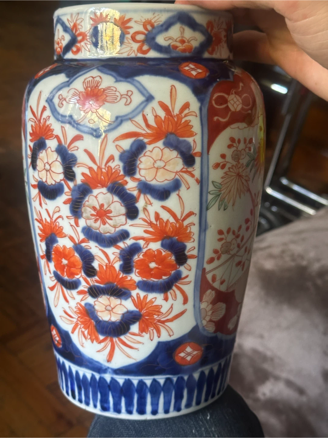 Antique Japanese Imari Porcelain Vase Meiji Period