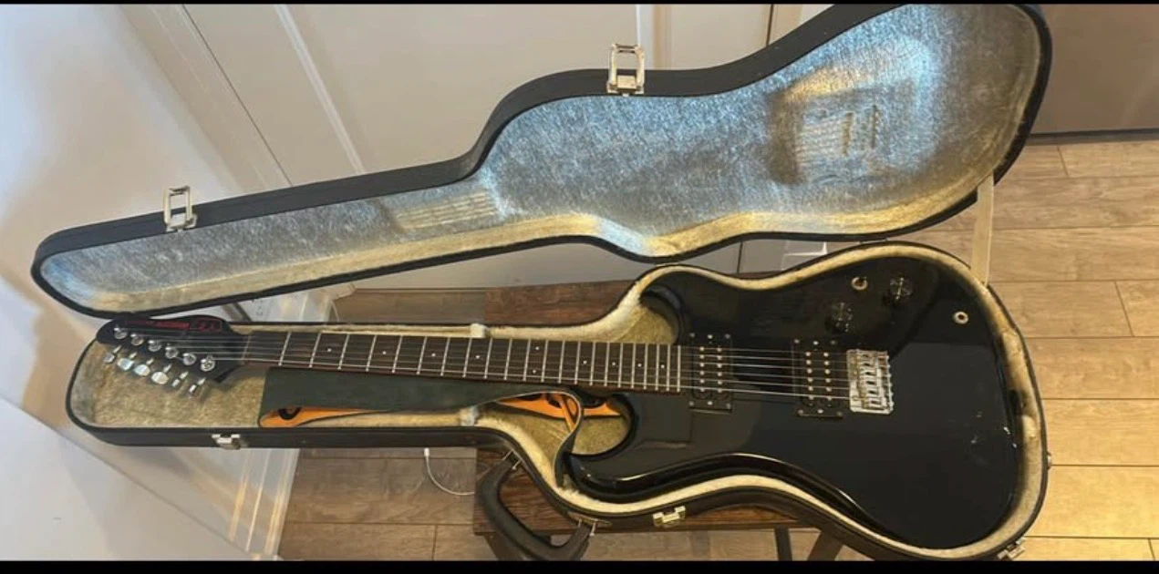 Westone spectrum S Electric Guitar with Roland Cube Amplifier - photo 2