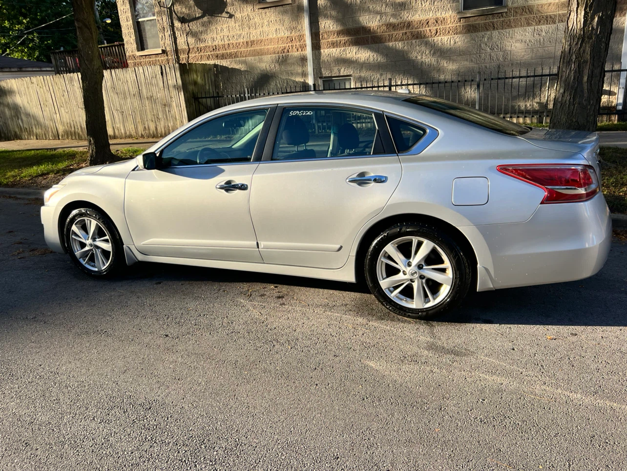 2013 Silver Nissan Altima SV - photo 2