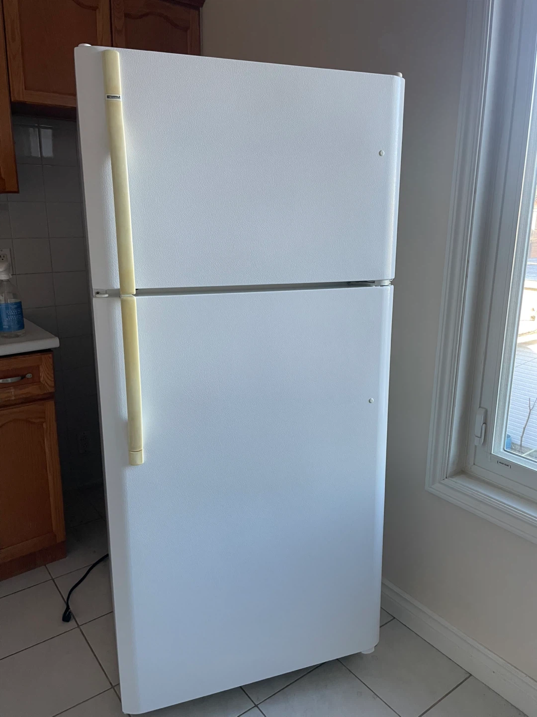 White Top-Freezer Refrigerator
