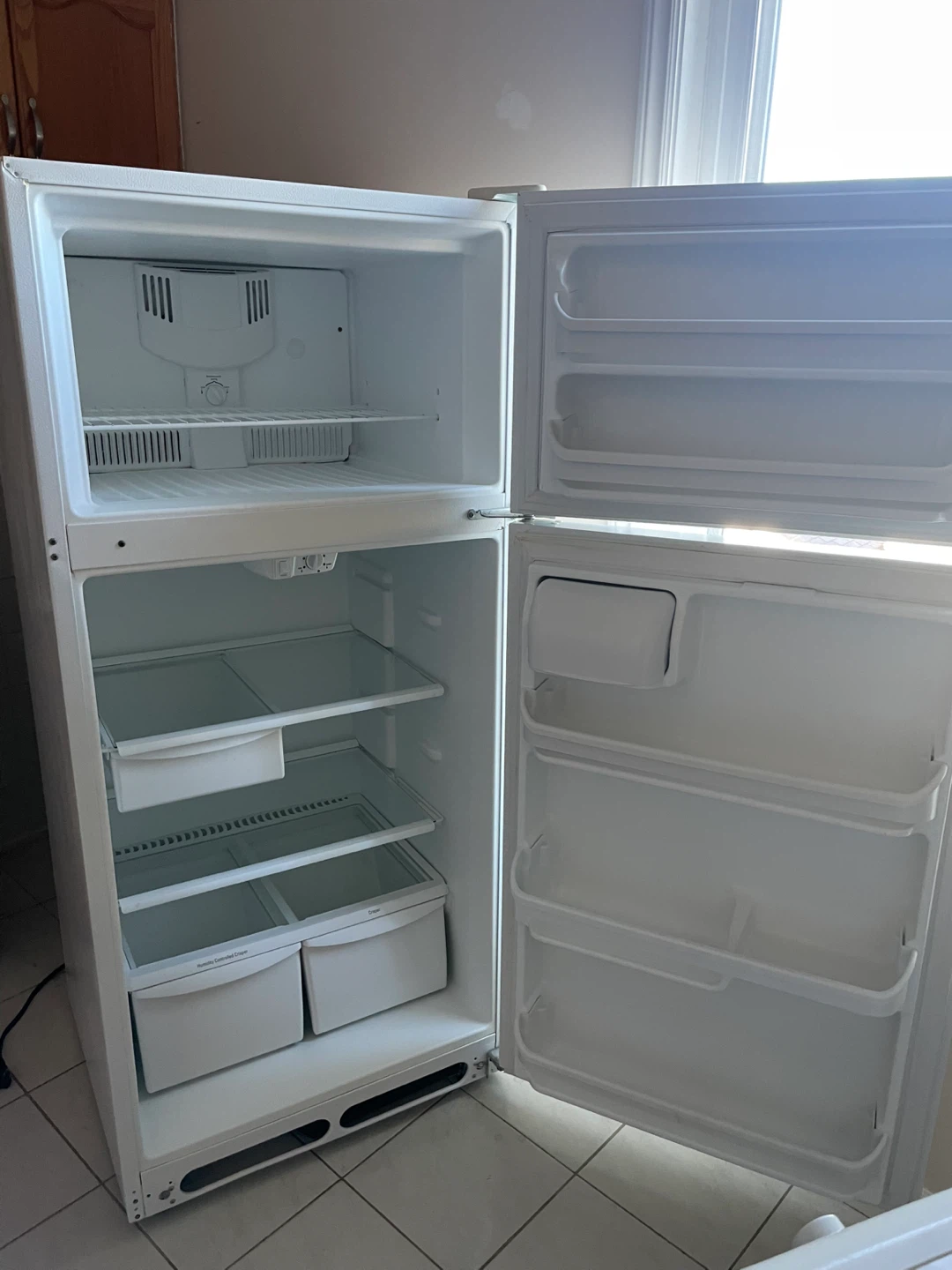 White Top-Freezer Refrigerator - photo 2