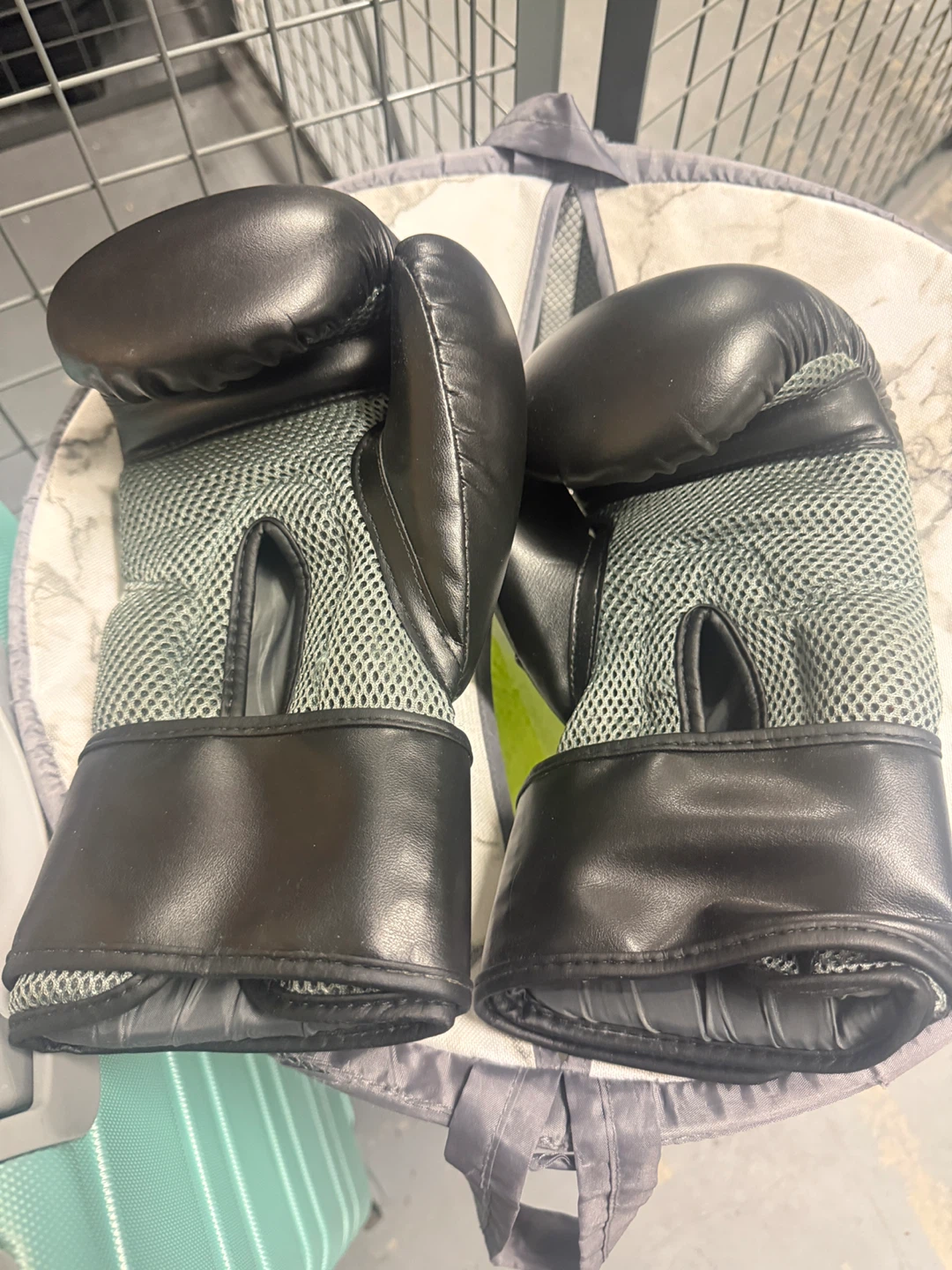 Asahi 8oz Boxing Gloves - photo 2