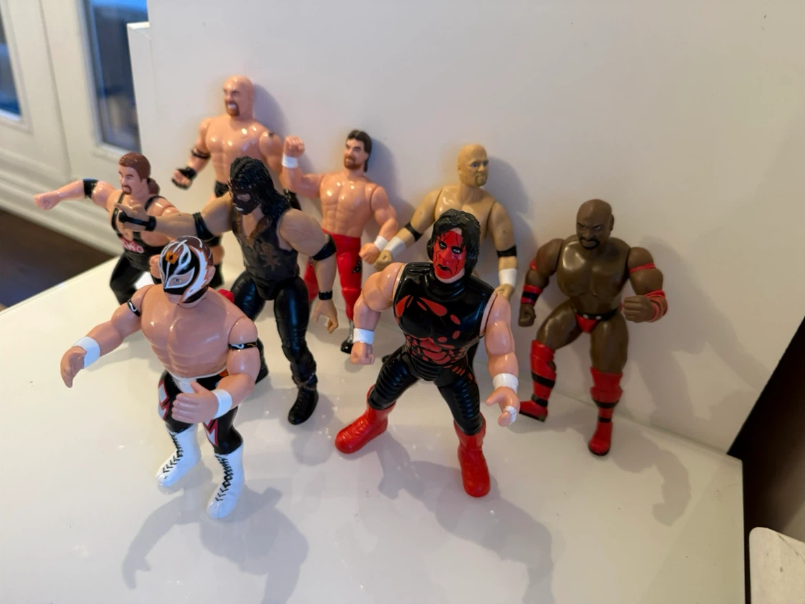 WWE & WCW wrestling figure lot