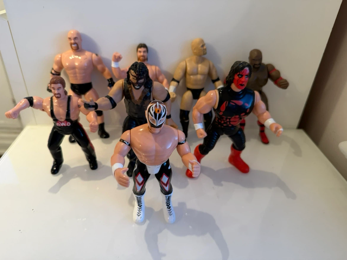 WWE & WCW wrestling figure lot - photo 2