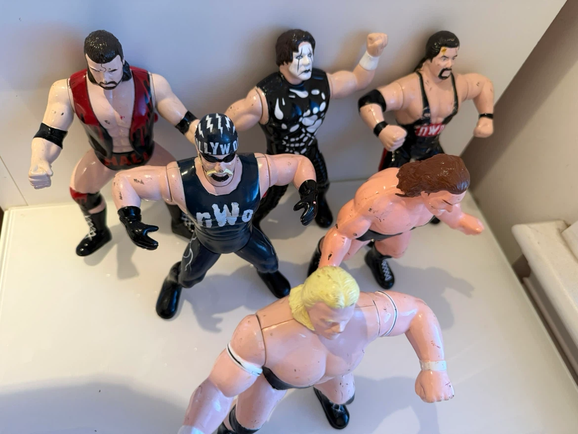 WCW Monday Nitro NWO -  Lot - photo 2